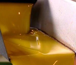 Bruselas presentará en junio un plan de apoyo al sector del aceite de oliva