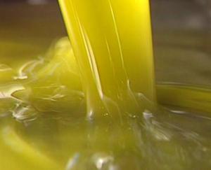 Leves mejorías de los precios en origen en el mercado del aceite de oliva