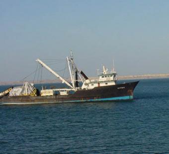 Junta y sector pesquero firman un acuerdo en defensa de la flota andaluza ante Bruselas